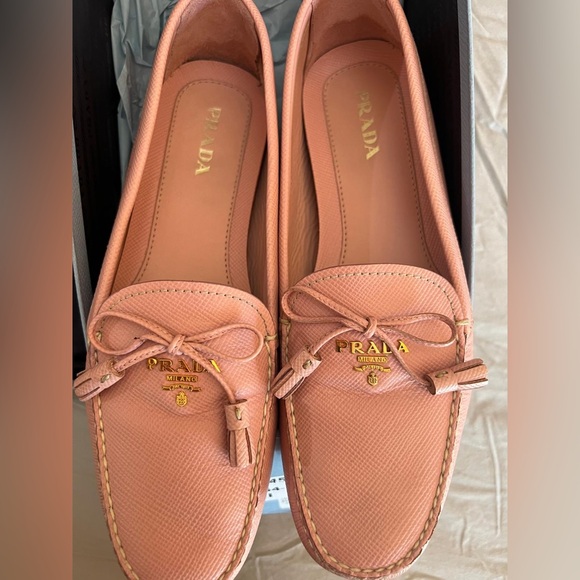 Prada pink saffiano loafers size 41 - Picture 3 of 4